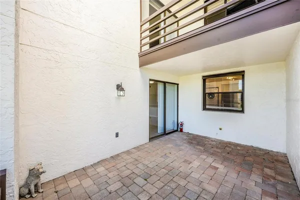 $1,900 | 5052 Marsh Field Road, Unit 9, Sarasota, FL 34235