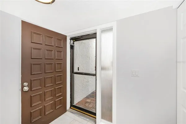 $1,900 | 5052 Marsh Field Road, Unit 9, Sarasota, FL 34235