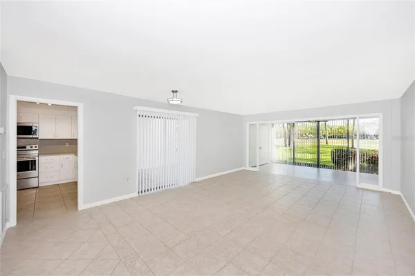 $1,900 | 5052 Marsh Field Road, Unit 9, Sarasota, FL 34235