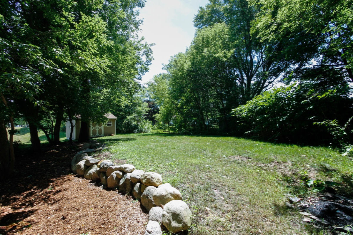 3211 Quarry Ridge Court Kalamazoo, MI 49006 - Photo 28 of 32 3211 Quarry Ridge Ct-109