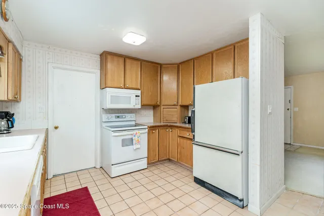 $475,000 | 276 Curacau Drive, Cocoa Beach, FL 32931