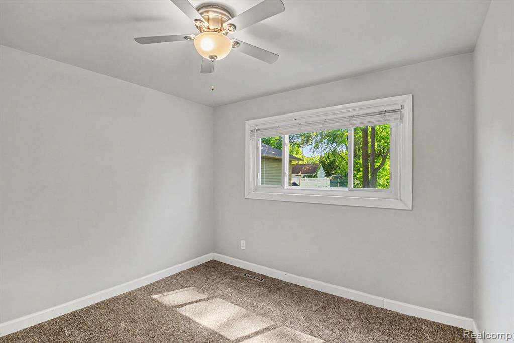611 South Main Street Davison, MI 48423 - Photo 18 of 22