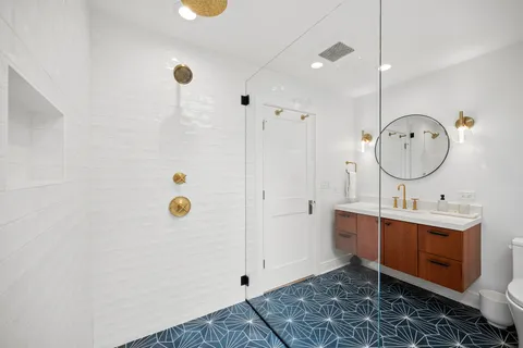$1,150,000 | 2751 Girard Avenue, Evanston, IL 60201