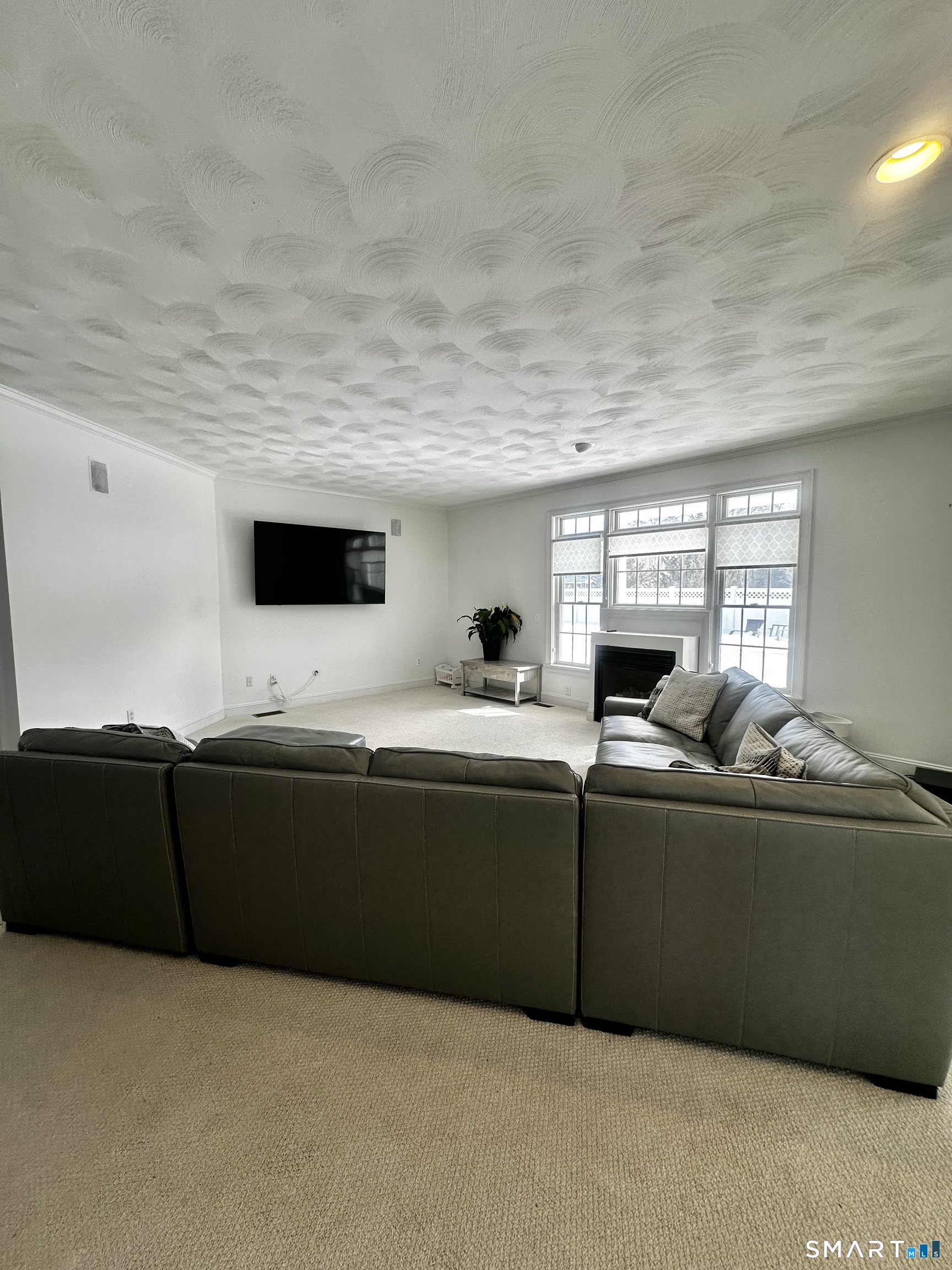 9 Leeward Lane Groton, CT 06340 - Photo 5 of 18 a living room with hard wood floor
