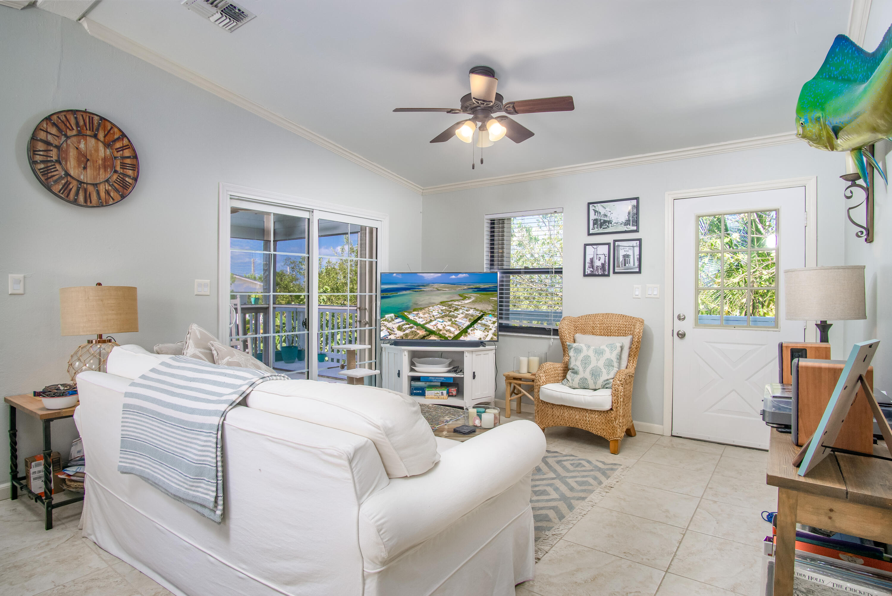 3980 Hall Road Big Pine Key, FL 33043 - Photo 11 of 28 Living Room (2)