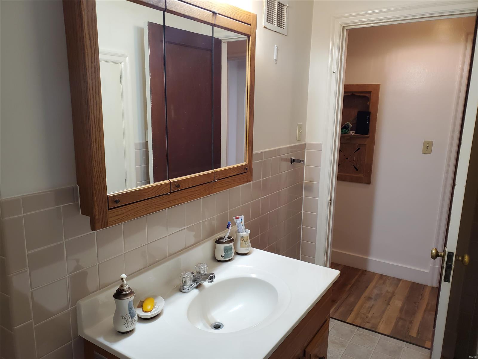 1837 State Street Chester, IL 62233 - Photo 14 of 41 Gallery Image 14
