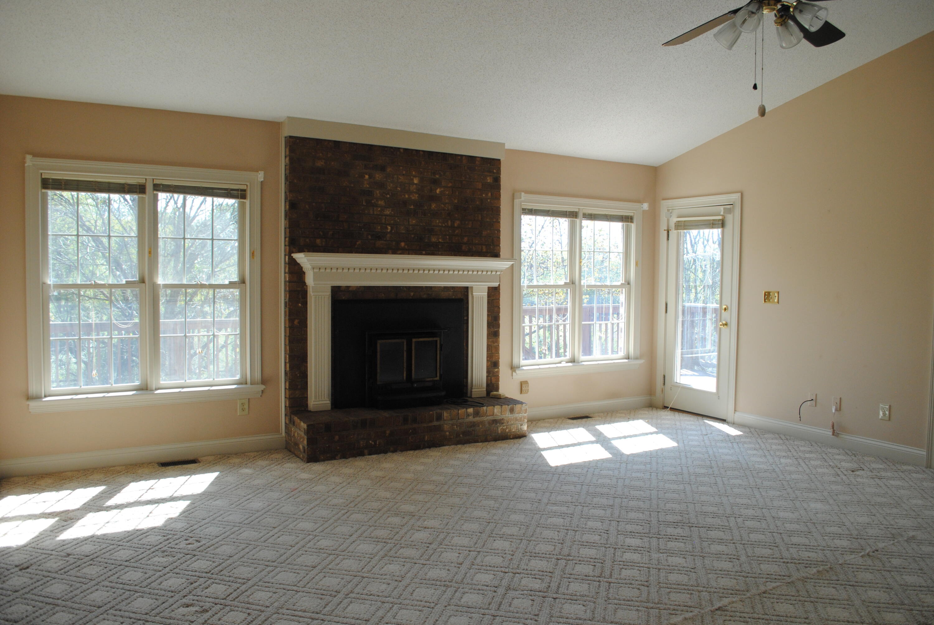 240 Roberts Road Versailles, KY 40383 - Photo 14 of 32 DSC_0645