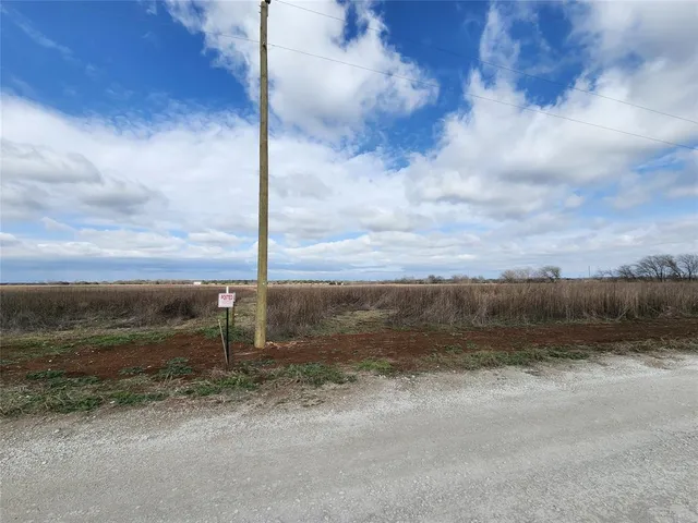 $130,000 | 196 Private Road 196, Blum, TX 76627