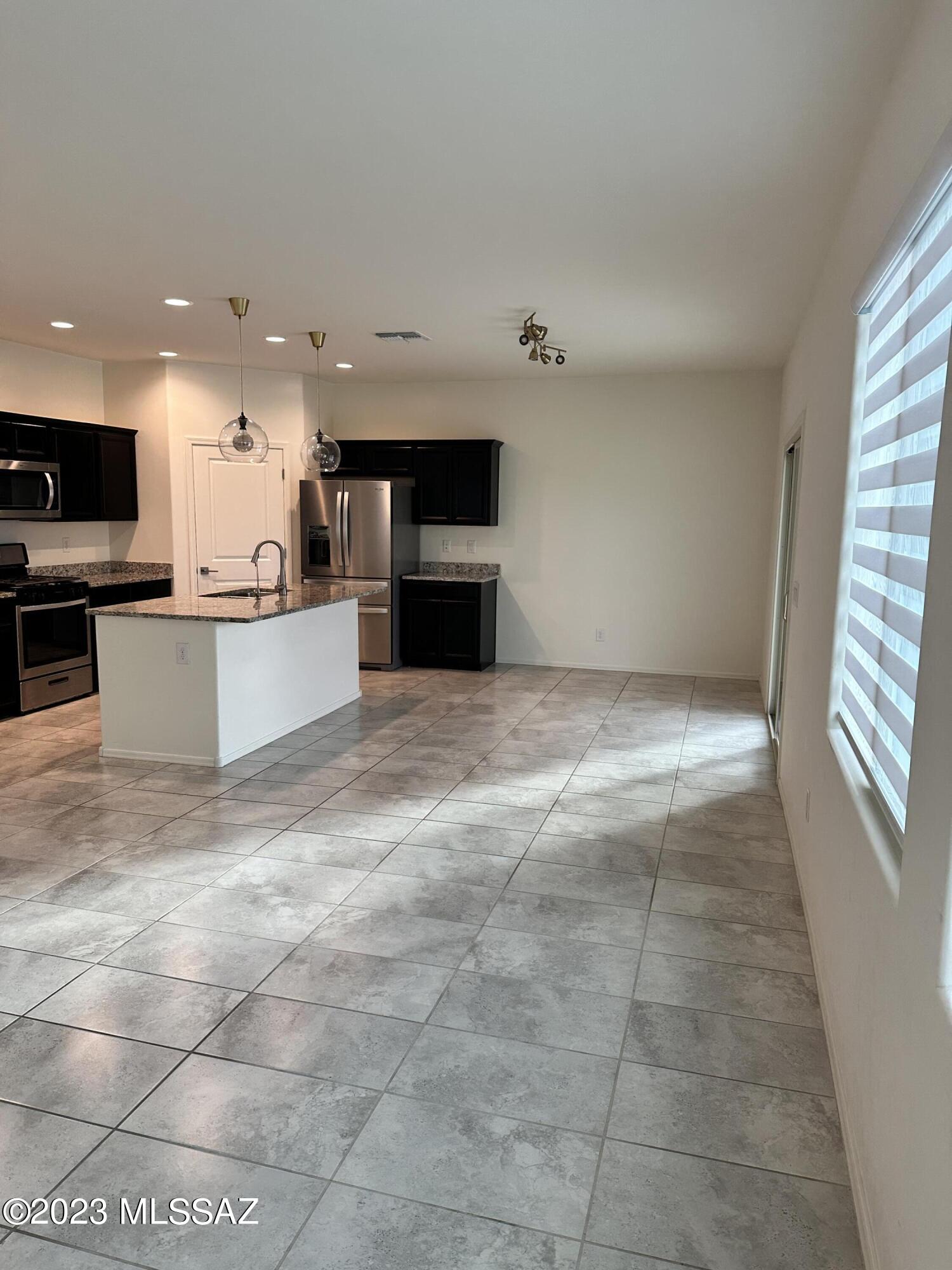 7544 South Circulo Rio Blanco Tucson, AZ 85756 - Photo 7 of 49 Gallery Image 7
