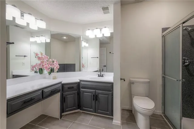 $530,000 | 13835 Craig Street, Overland Park, KS 66223