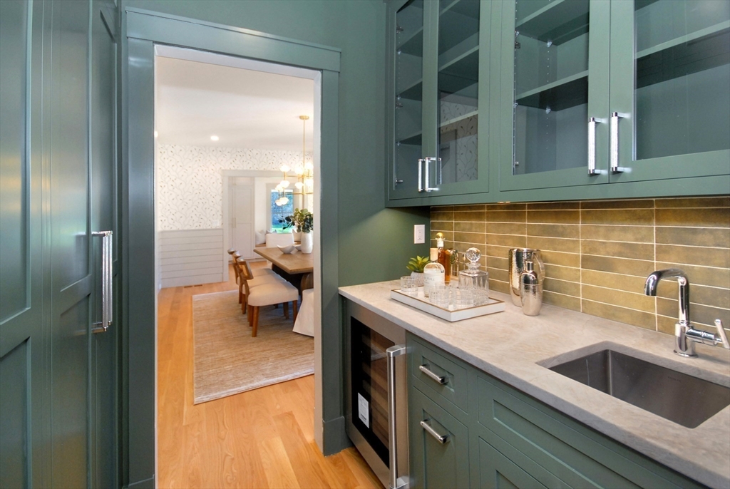 319 Pope Road Concord, MA 01742 - Photo 11 of 41 Gallery Image 11