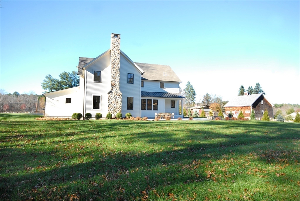 319 Pope Road Concord, MA 01742 - Photo 4 of 41 Gallery Image 4