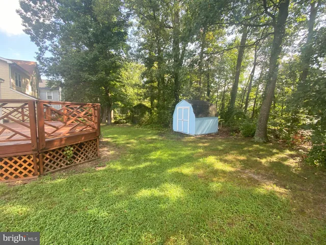 a view of a outdoor space