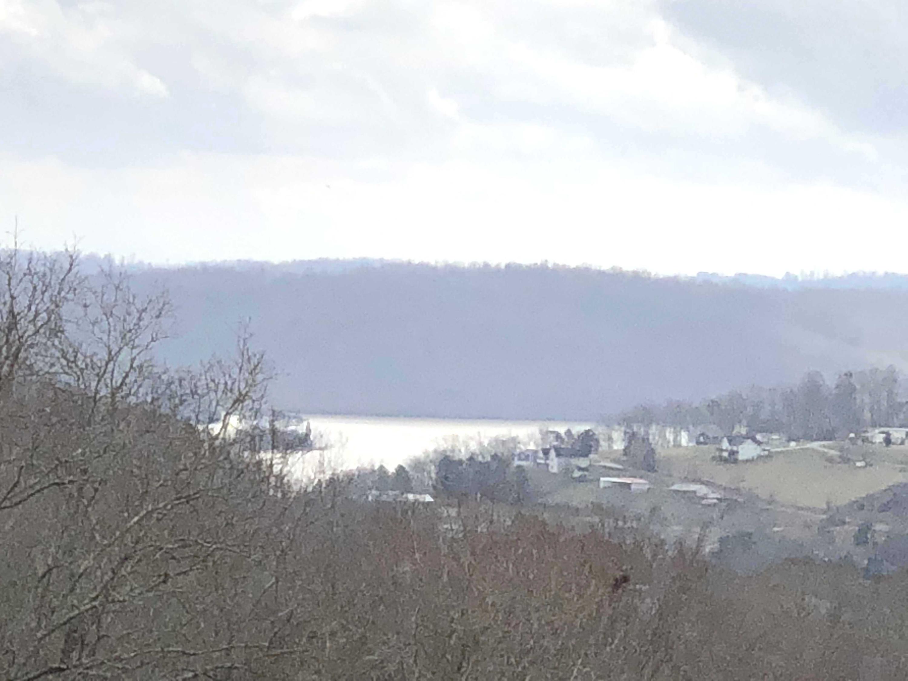 516 Parker Road La Follette, TN 37766 - Photo 3 of 28 Lake views
