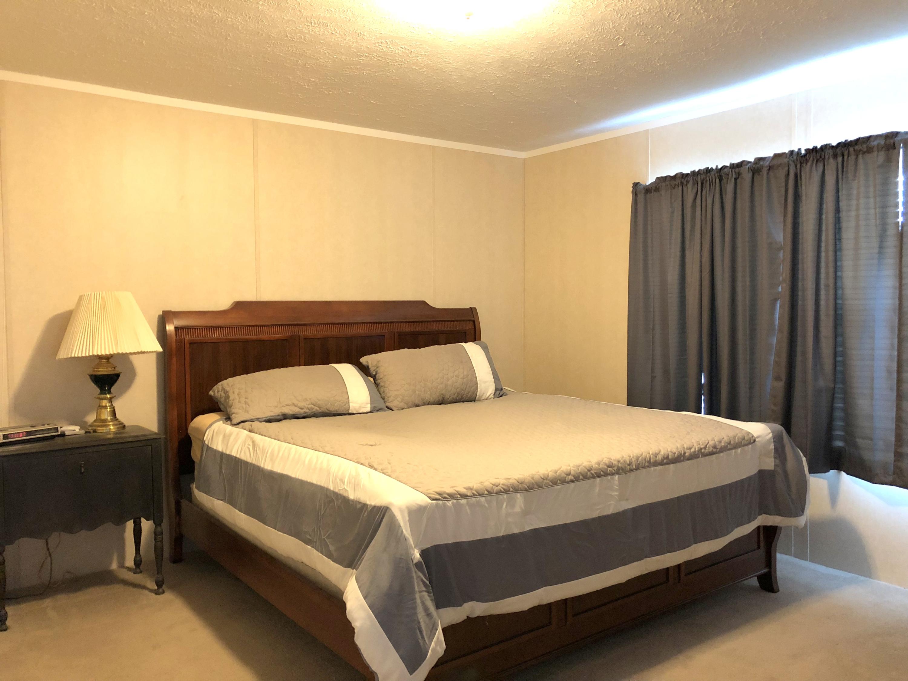 516 Parker Road La Follette, TN 37766 - Photo 10 of 28 Master Bedroom