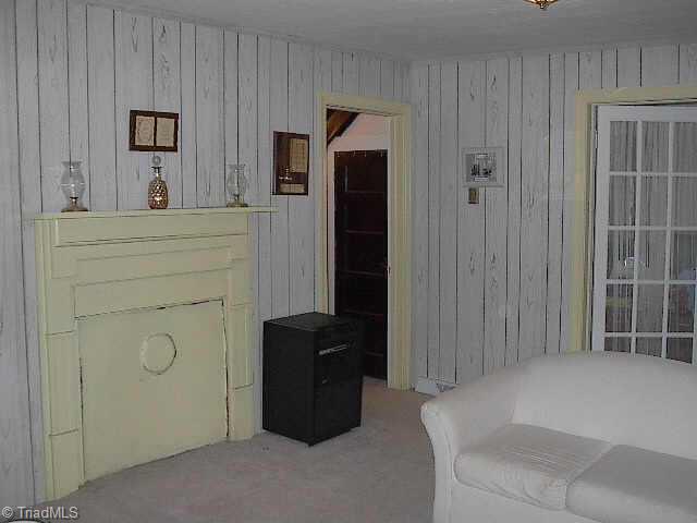 204 Vanzant Road Mocksville, NC 27028 - Photo 2 of 9 Other. Large living room with a picture window.