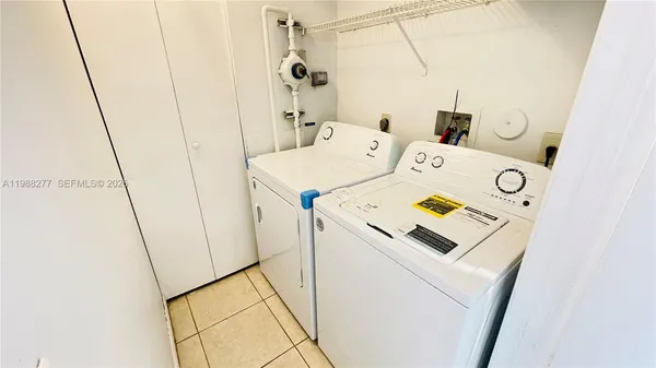 $2,100 | 8871 Wiles Road, Unit 105, Coral Springs, FL 33067