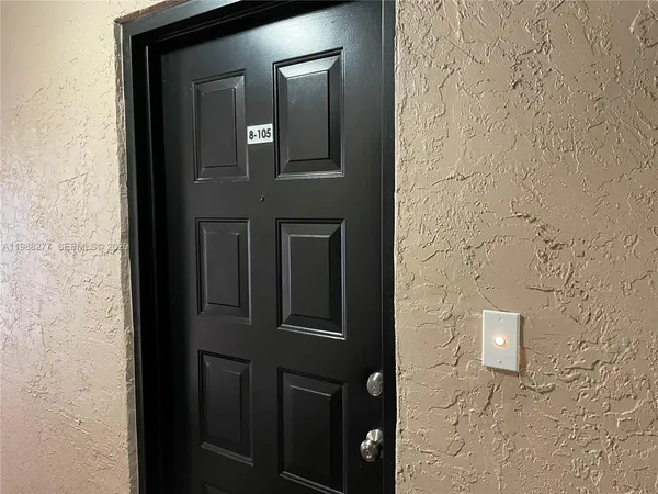 $2,100 | 8871 Wiles Road, Unit 105, Coral Springs, FL 33067