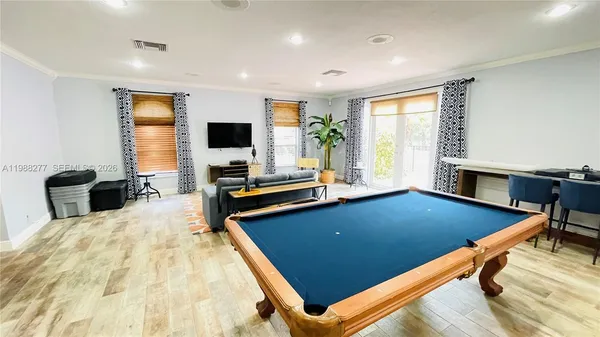 $2,100 | 8871 Wiles Road, Unit 105, Coral Springs, FL 33067