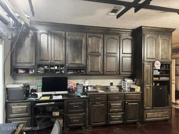 $559,000 | 15384 South S Highway, Terry, MS 39170