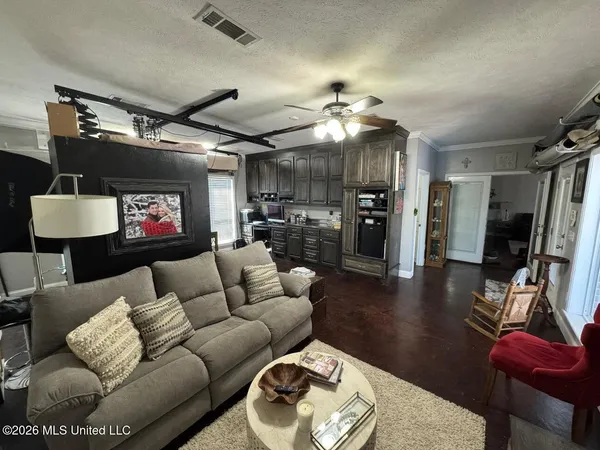 $559,000 | 15384 South S Highway, Terry, MS 39170