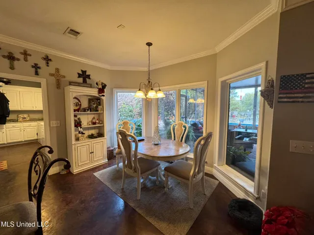 $559,000 | 15384 South S Highway, Terry, MS 39170