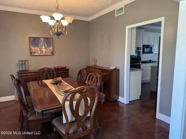 $559,000 | 15384 South S Highway, Terry, MS 39170