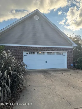 $559,000 | 15384 South S Highway, Terry, MS 39170