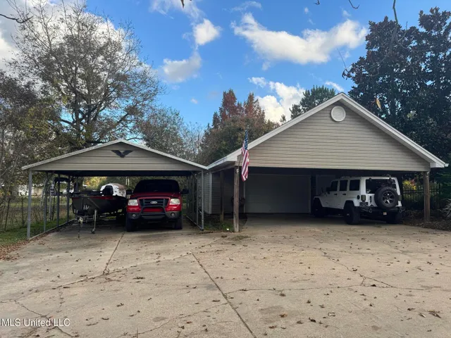 $559,000 | 15384 South S Highway, Terry, MS 39170