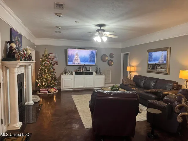 $559,000 | 15384 South S Highway, Terry, MS 39170