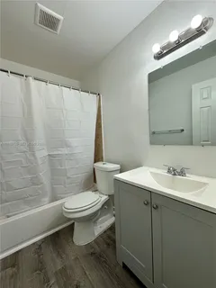 $1,695 | 2221 Monroe Street, Unit 10, Hollywood, FL 33020