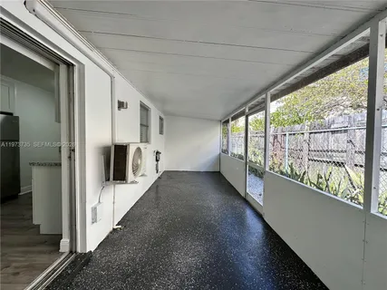 $1,695 | 2221 Monroe Street, Unit 10, Hollywood, FL 33020