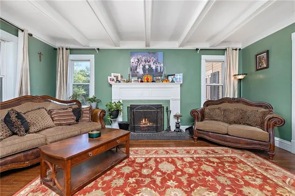 $399,500 | 424 South Elm Street, Ottawa, KS 66067