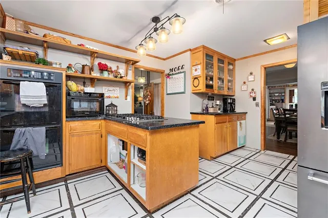 $415,000 | 424 South Elm Street, Ottawa, KS 66067