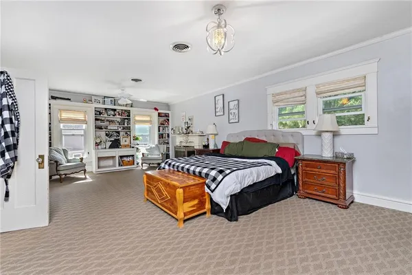 $399,500 | 424 South Elm Street, Ottawa, KS 66067