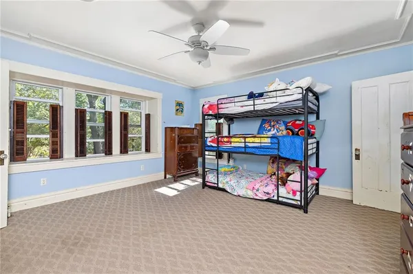 $399,500 | 424 South Elm Street, Ottawa, KS 66067