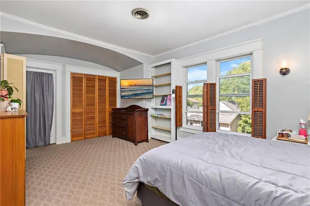 $415,000 | 424 South Elm Street, Ottawa, KS 66067