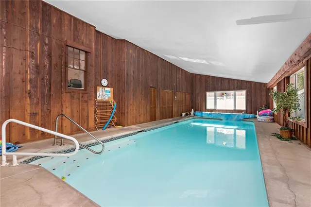 $415,000 | 424 South Elm Street, Ottawa, KS 66067