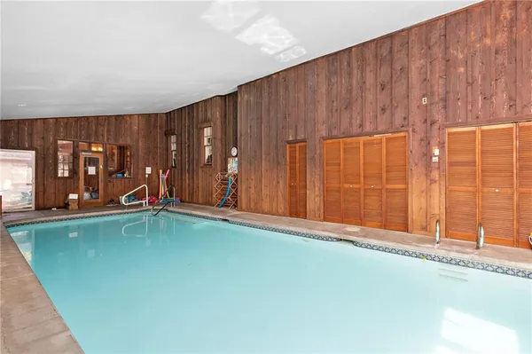 $399,500 | 424 South Elm Street, Ottawa, KS 66067