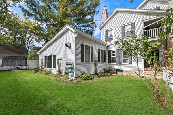 $399,500 | 424 South Elm Street, Ottawa, KS 66067