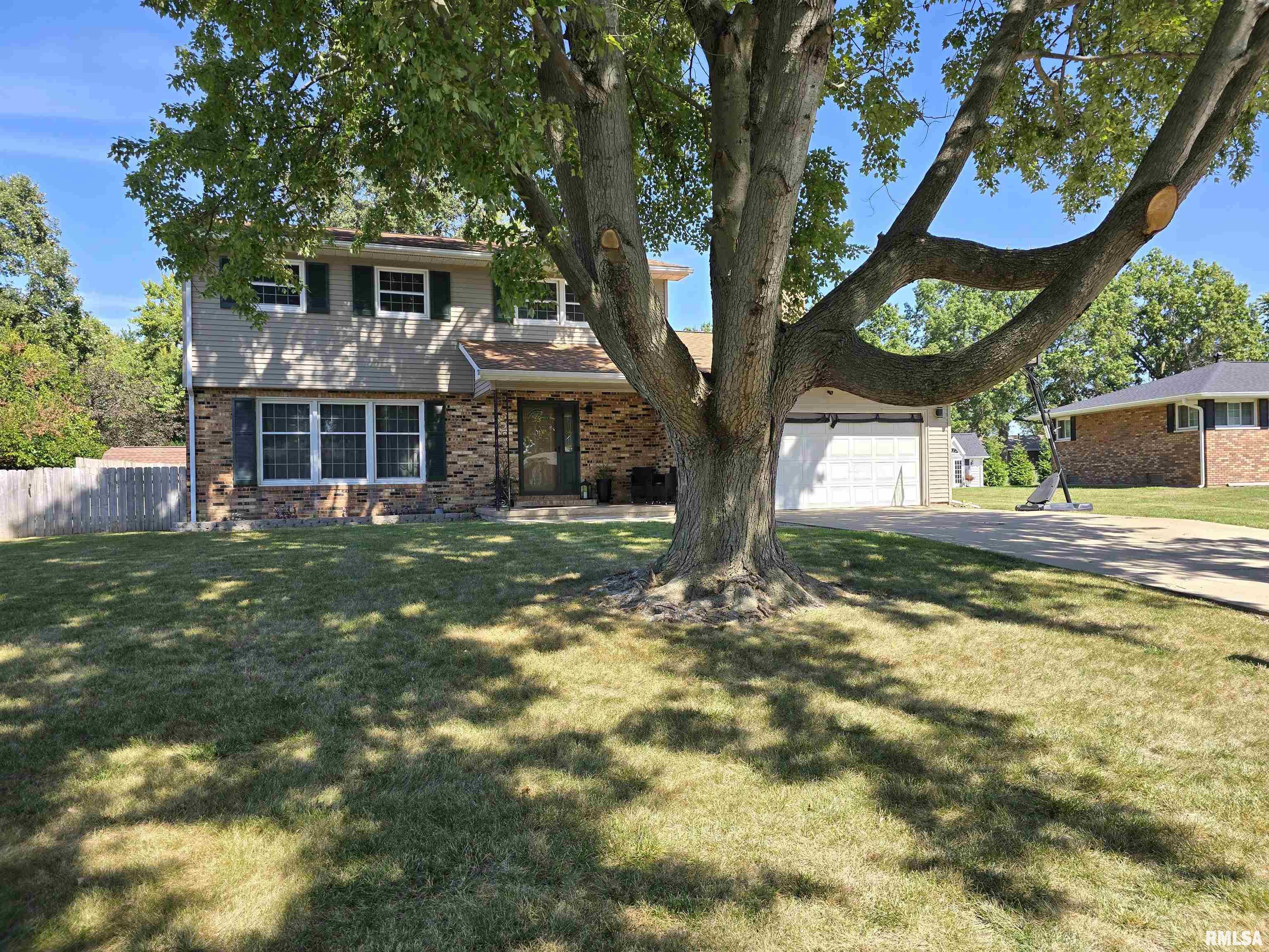 117 Harvester Road Canton, IL 61520 - Photo 2 of 67 Gallery Image 2