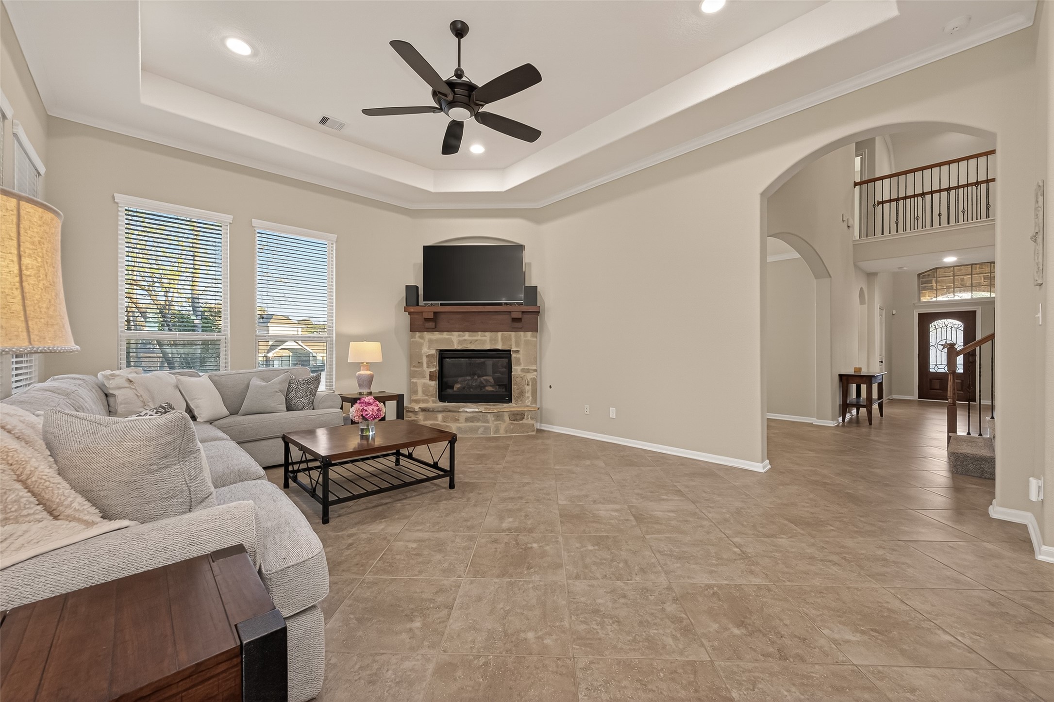 10 Ruchill Circle Conroe, TX 77304 - Photo 12 of 47