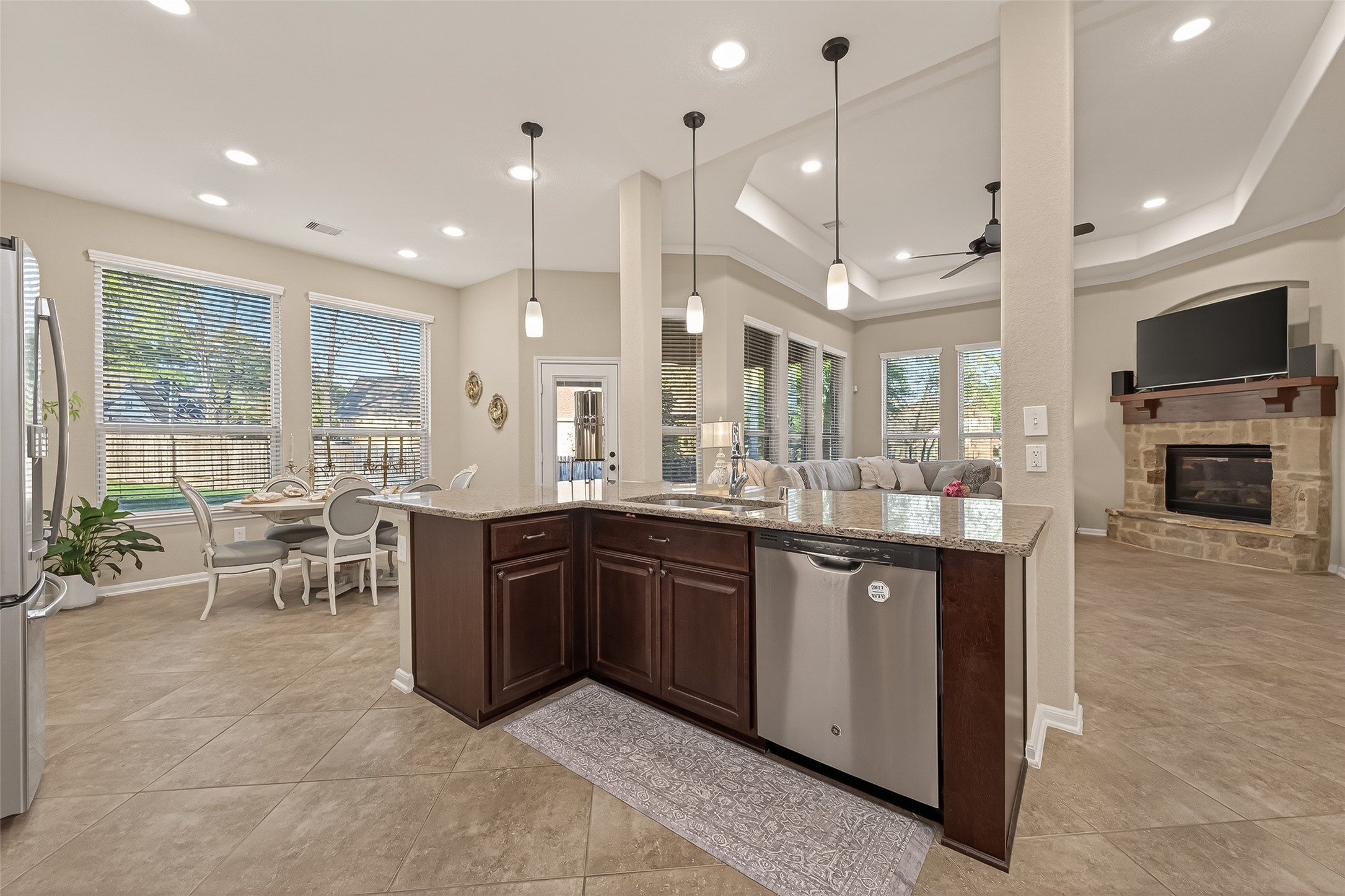 10 Ruchill Circle Conroe, TX 77304 - Photo 17 of 47 Great Lighting in this home and lots of natural lighting too.