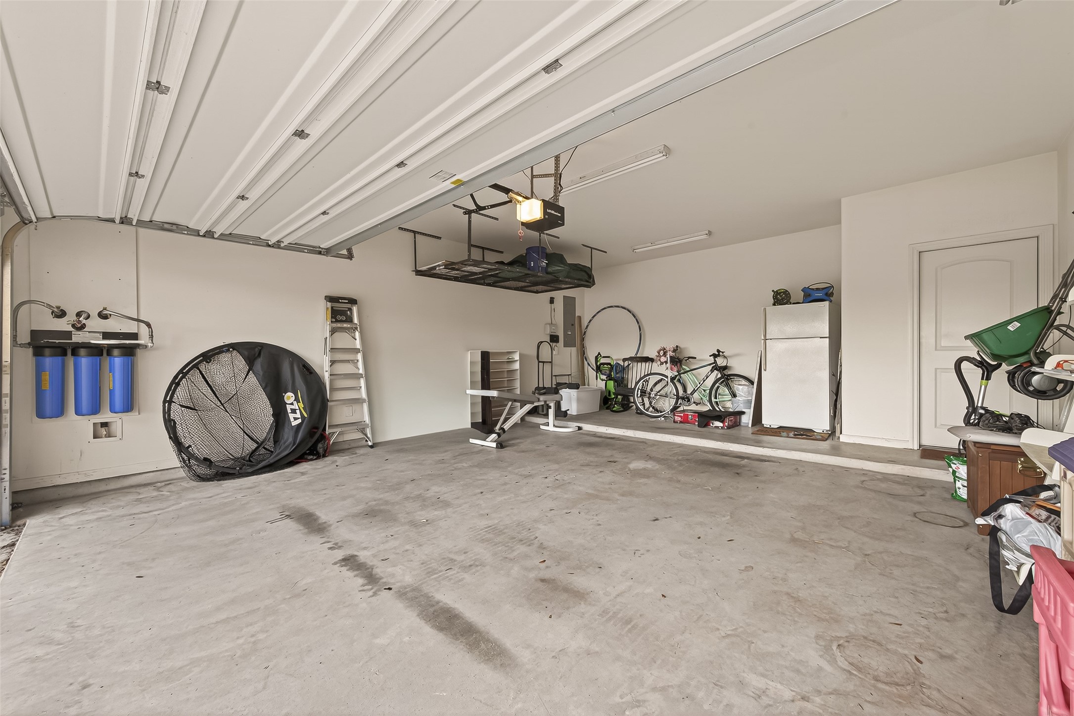 10 Ruchill Circle Conroe, TX 77304 - Photo 40 of 47 Over-sized Garage with small work space.