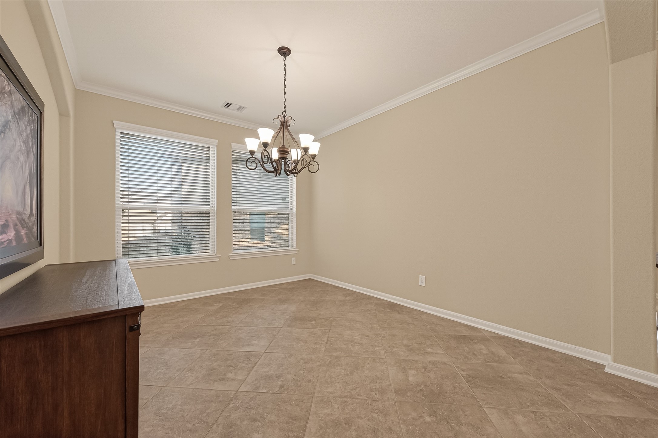 10 Ruchill Circle Conroe, TX 77304 - Photo 9 of 47 Formal Dining Room, with tons of natural light.