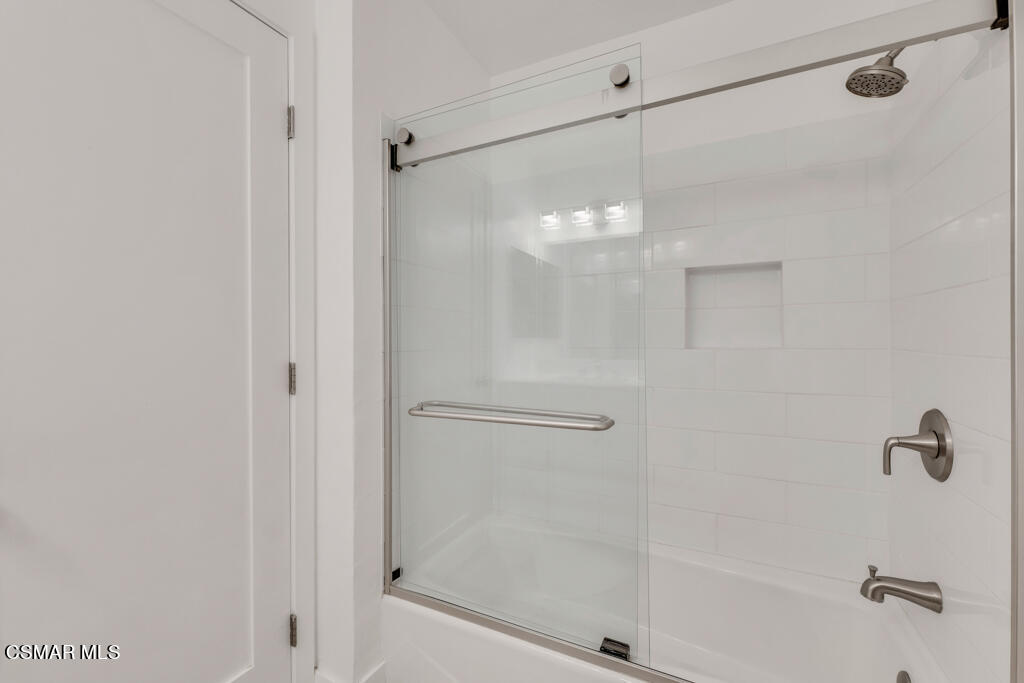 4240 Lost Hills Road, Unit 3303 Calabasas, CA 91301 - Photo 24 of 37 Bath 2
