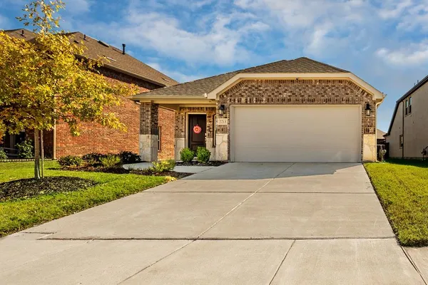 a view of an outdoor space