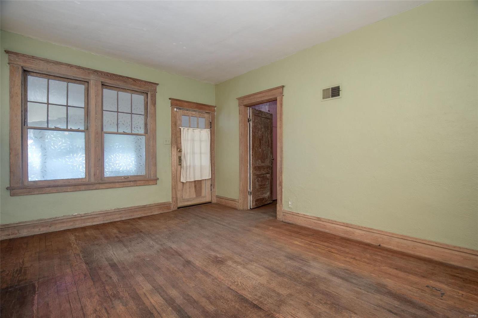 3522 Edmundson Road St. Louis, MO 63114 - Photo 7 of 32 Gallery Image 7