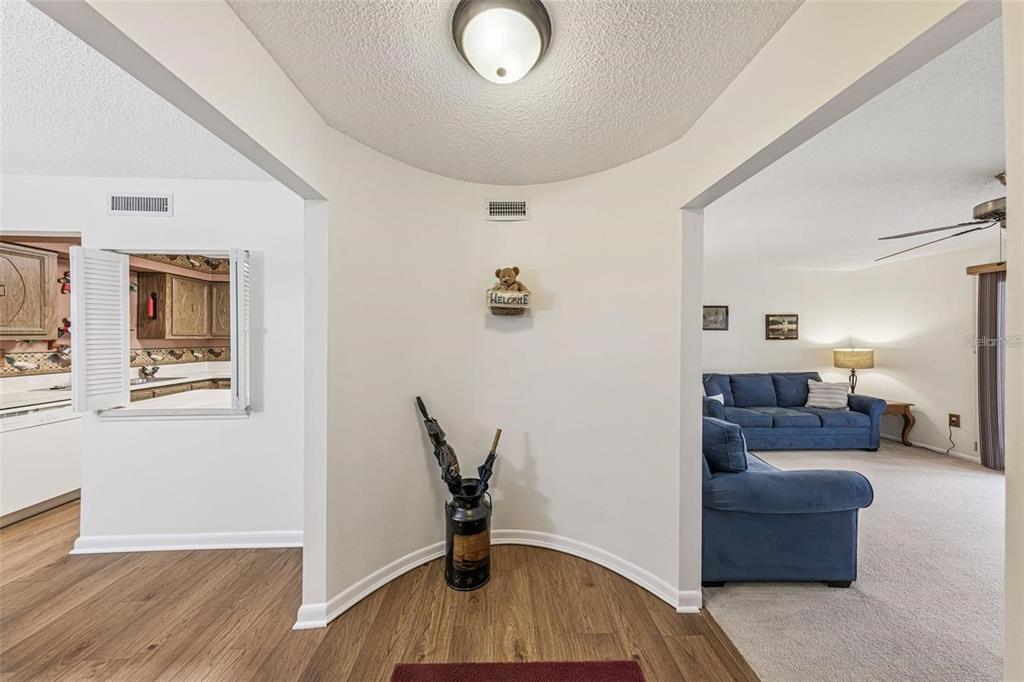 508 Orange Drive, Unit 11 Altamonte Springs, FL 32701 - Photo 3 of 21