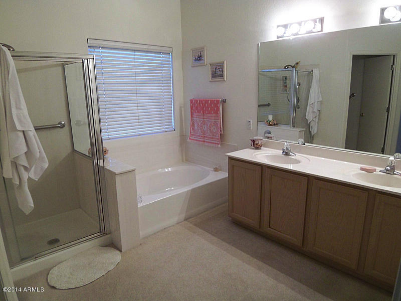1213 East St John Road Phoenix, AZ 85022 - Photo 8 of 12 100_2789
